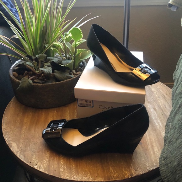 Calvin Klein wedge black shoes. - Picture 8 of 11